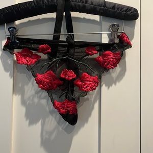 NWT Charnos M matching thong and garter